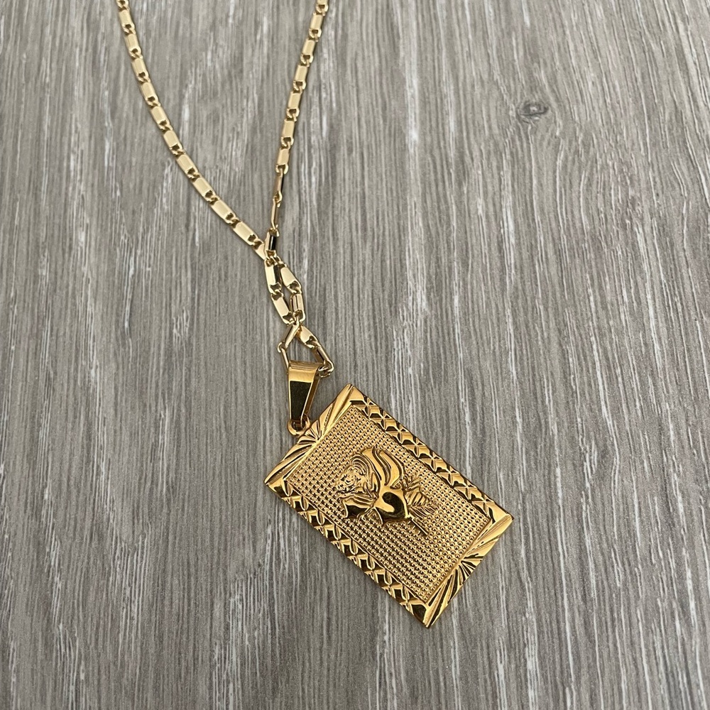 Gold Rose Pendant Necklace